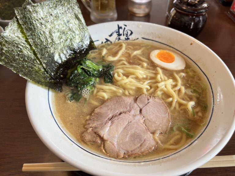四街道市_ラーメン_横濱屋_とんこつしょうゆ