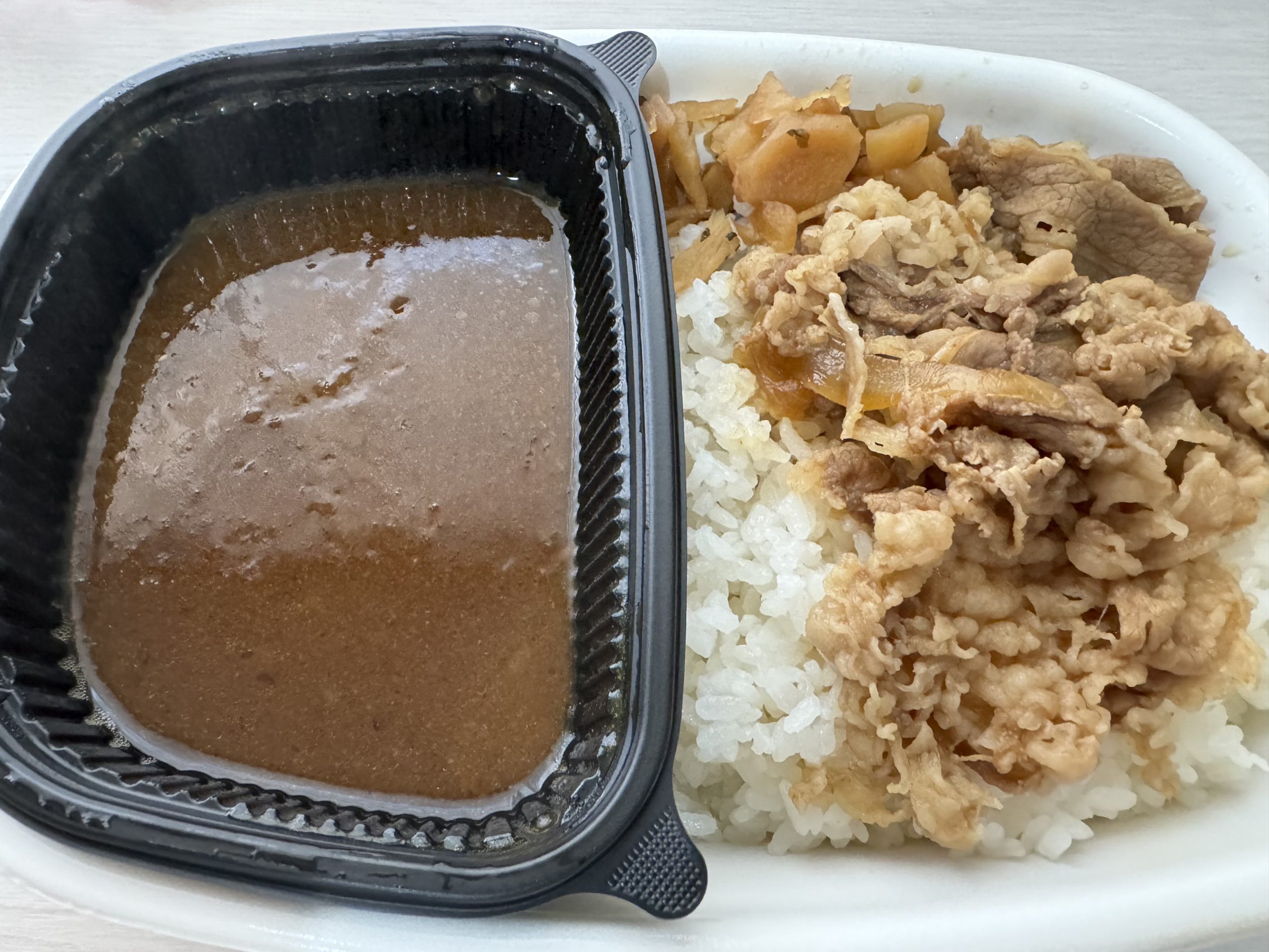 すき家_カレー牛丼